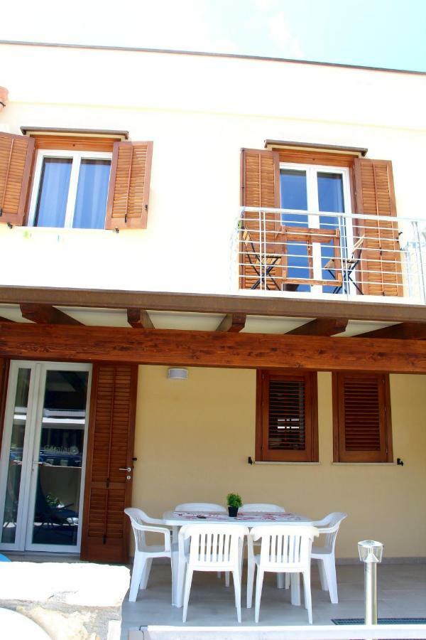 Casa Catalano Hotel ซานวิโต โลคาโป ภายนอก รูปภาพ